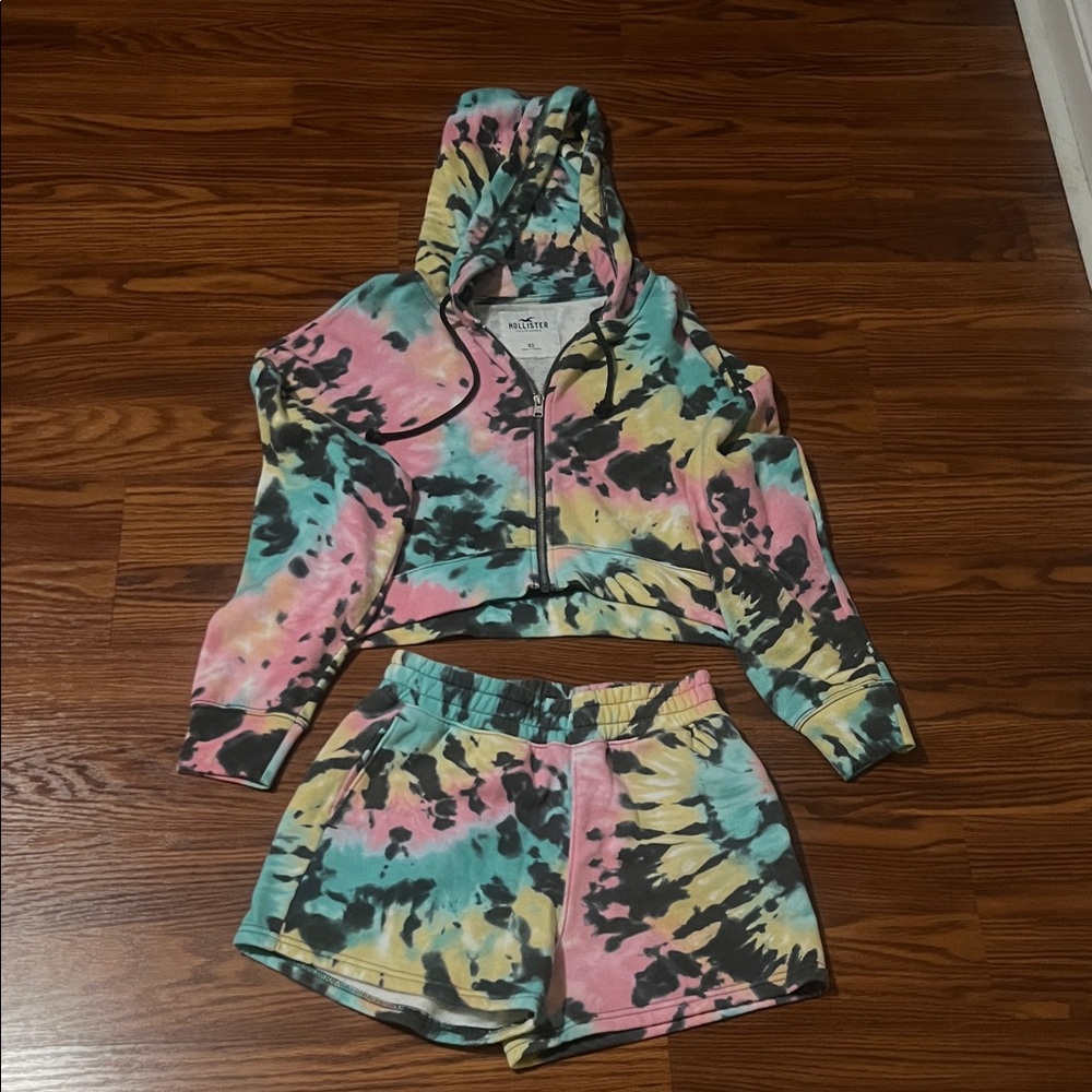 NWOT Hollister Two Piece Tie-Dye Set